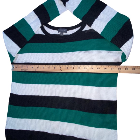 THE LIMITED Open Weave Knit Striped Green White Black Sweater - Women’s Small - Picture 3 of 13